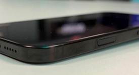 Good
													Apple iPhone 16 Pro - Unlocked, Black, 256 GB, A3083, photo 4 of 8