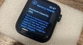 Good
													Apple Watch SE 2nd Gen 40mm - Unlocked, Midnight, A2726 - Cellular, Aluminum, photo 3 of 10