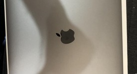 Mint
													MacBook Pro 2017 (With Touch Bar) - 15" - I7, Gray, 512 GB, 16 GB, photo 4 of 10