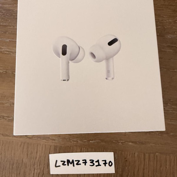 Apple AirPods Pro - Wireless Case