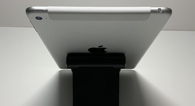 Mint
													Apple iPad Mini 4 - Unlocked, Silver, 32 GB, photo 3 of 6