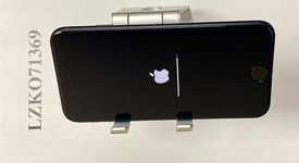 Good
													Apple iPhone SE 3rd Gen 2022 - Unlocked, Midnight, 64 GB, A2595, photo 3 of 9
