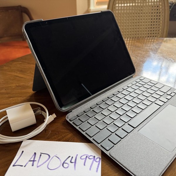 Apple iPad Air 5th Gen - Wi-Fi, 64 GB, Purple, A2588