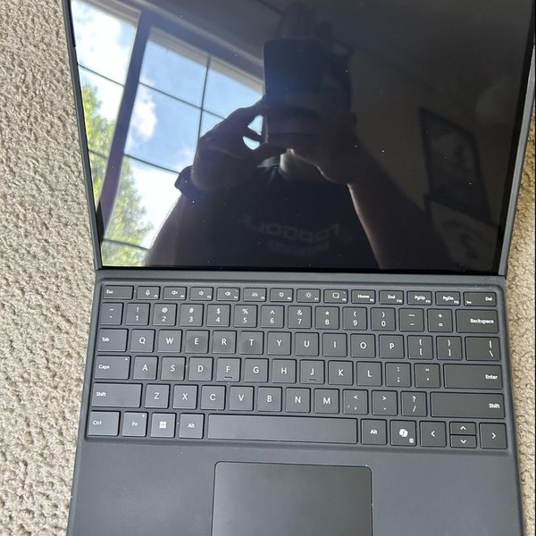 Microsoft Surface Pro 11 - Black, 1 TB, 16 GB