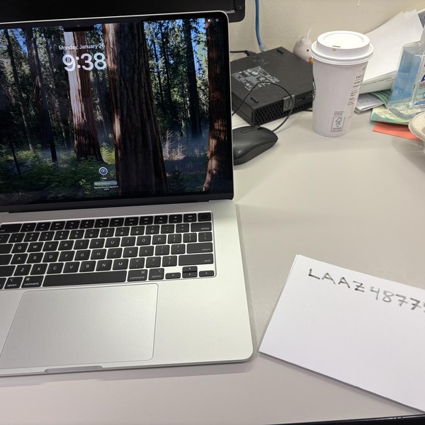 MacBook Air 2025 (M4) - 15 inch - Apple M4, Silver, 256 GB, 16 GB