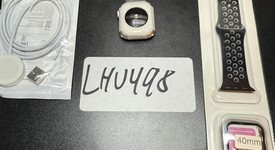 Good
													Apple Watch SE 2nd Gen 40mm - Starlight, A2722 - GPS, Aluminum, photo 1 of 2