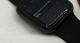 Good
													Apple Watch Series 4 44mm - Unlocked, Gray, A1976 - Cellular, Aluminum, photo 5 of 5