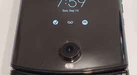 Mint
													Motorola Razr - Verizon, Black, 128 GB, 6 GB, photo 4 of 10