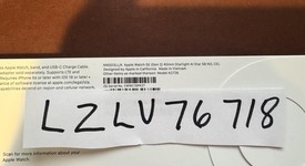 New
													Apple Watch SE 2nd Gen 40mm - Unlocked, Starlight, A2726 - Cellular, Aluminum, photo 1 of 4