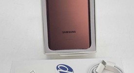 Mint
													Samsung Galaxy S22 Ultra - Unlocked, Burgundy, 512 GB, 12 GB, SM-S908U1, photo 2 of 6