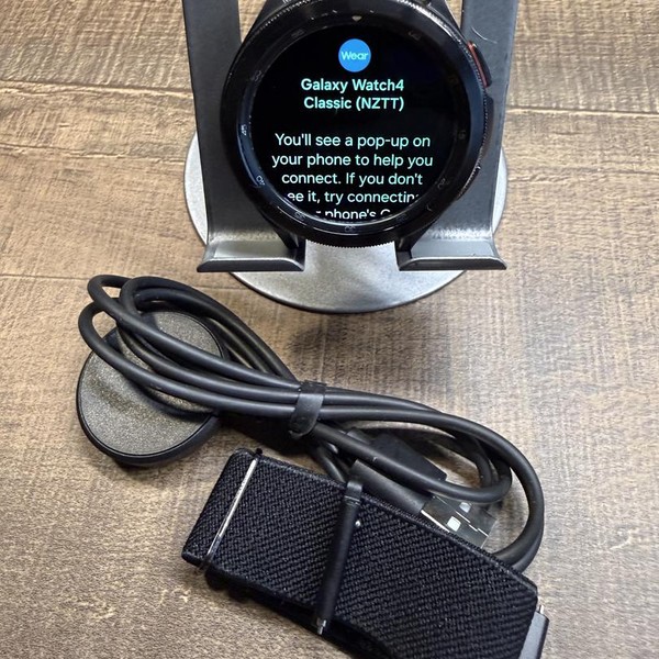 Samsung Galaxy Watch4 Classic - Wi-Fi, Black, 46mm