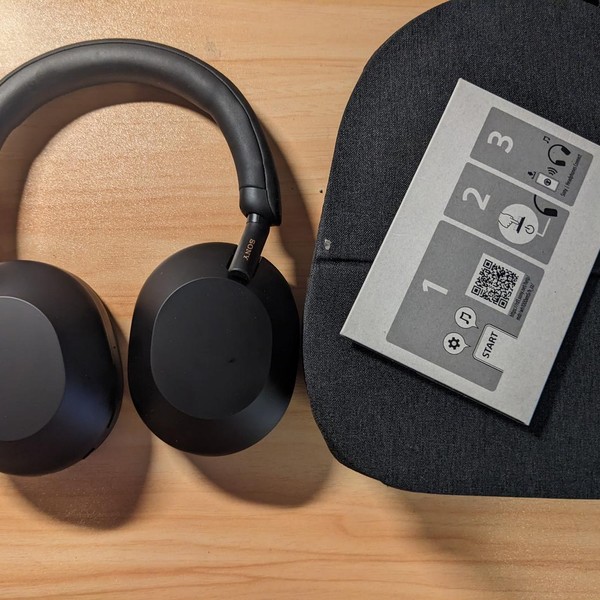 Sony WH-1000XM5 - Black