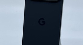 Good
													Google Pixel 10 - Unlocked, Obsidian, 128 GB, GLBW0, photo 4 of 10