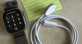 Good
													Apple Watch Ultra 2 49mm - Unlocked, Natural, A2986, photo 2 of 5