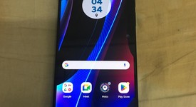 Fair
													Motorola Edge Plus (2022) - Unlocked, Blue, 512 GB, 8 GB, photo 4 of 6