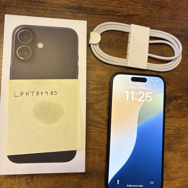 Apple iPhone 16 - Verizon, 128 GB, Black, A3081