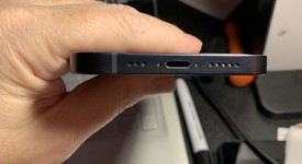 Good
													Apple iPhone 12 - Unlocked, Black, 64 GB, A2172, photo 4 of 6