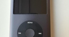 Fair
													Apple iPod Classic 7th Gen 2009 - Black, 160 GB, photo 2 of 10