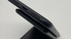 Good
													Apple iPhone Xr - Cricket, Black, 64 GB, A1984, photo 2 of 9