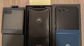 Mint
													Motorola Razr 2025 - Unlocked, Blue, 256 GB, 8 GB, photo 4 of 7