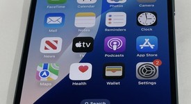 Mint
													Apple iPhone 16 - Unlocked, Teal, 128 GB, A3081, photo 2 of 7