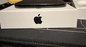 Mint
													Apple iPhone Air - Unlocked, Space Black, 256 GB, A3260, photo 2 of 8