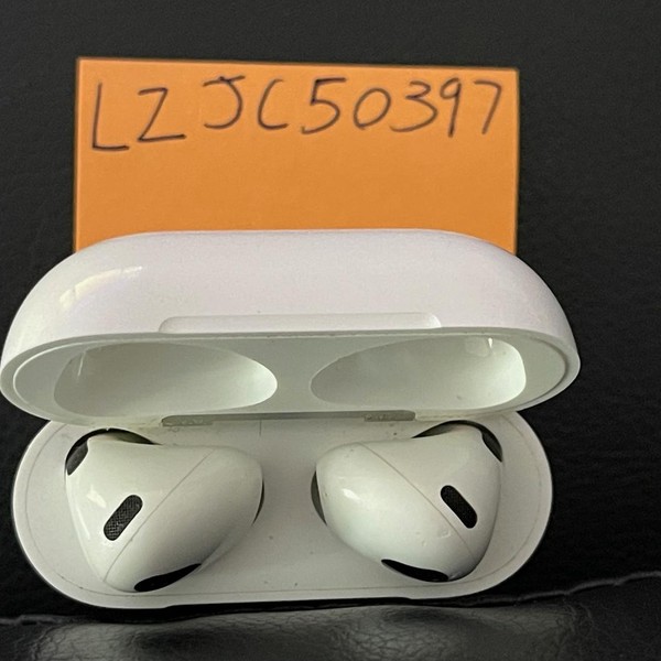 Apple AirPods 3rd Gen - Lightning Case