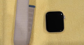 Good
													Apple Watch SE 2nd Gen 40mm - Starlight, A2722 - GPS, Aluminum, photo 4 of 7