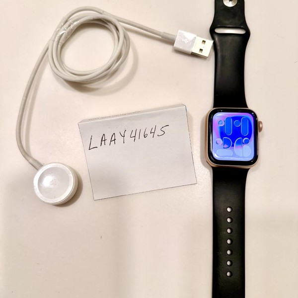 Apple Watch Series 6 40mm - Gold, A2291 - GPS, Aluminum