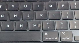 Fair
													MacBook Air 2022 (M2) - 13" - Apple M2, Midnight, 256 GB, 8 GB, photo 2 of 10