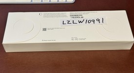 New
													Apple Watch SE 2nd Gen 40mm - Unlocked, Starlight, A2726 - Cellular, Aluminum, photo 4 of 4