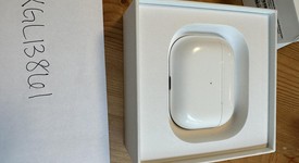 Used
													Apple AirPods Pro - MagSafe Case, photo 3 of 8