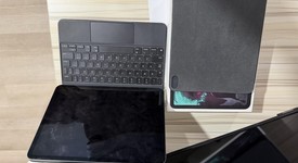 Good
													Apple iPad Pro 11" 2018 - Unlocked, Gray, 64 GB, A2013, photo 3 of 3