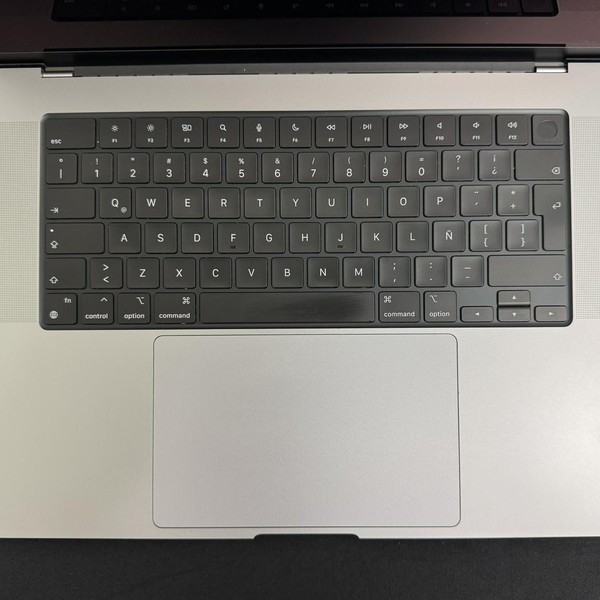 MacBook Pro 2021 - 16 inch - 1 TB, Gray, 16 GB, Apple M1 Pro 10-core