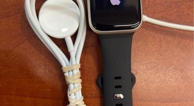 Mint
													Apple Watch SE 2nd Gen 40mm - Starlight, A2722 - GPS, Aluminum, photo 2 of 4