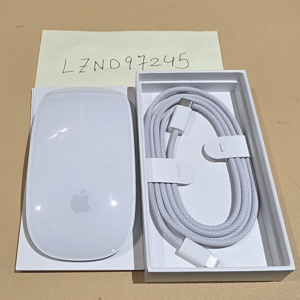 Apple Magic Mouse - White