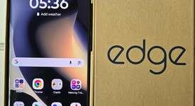 Mint
													Motorola Edge (2024) - Unlocked, Black, 256 GB, 8 GB, photo 1 of 7