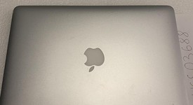Good
													MacBook Air 2017 - 13" - I5, Silver, 128 GB, 8 GB, photo 2 of 6
