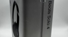 New
													Beats Solo 4 - Black, photo 3 of 4