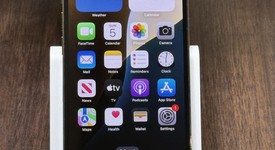 Good
													Apple iPhone 13 Pro - Unlocked, Green, 256 GB, A2483, photo 4 of 8