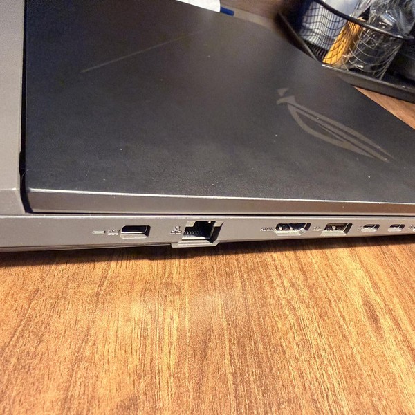 Asus ROG Strix G16 (2025) G615 - 1 TB, 32 GB, Intel Core Ultra 9