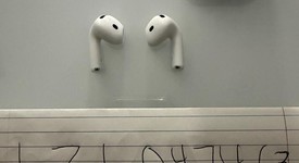 Used
													Apple AirPods 4th Gen - Active Noise Cancellation, photo 3 of 5