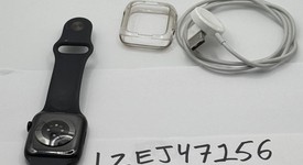 Good
													Apple Watch Series 9 45mm - Unlocked, Midnight, A2984 - Cellular, Aluminum, photo 4 of 6