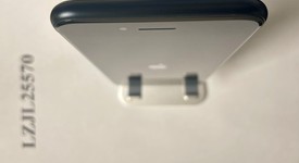 Good
													Apple iPhone SE 3rd Gen 2022 - Unlocked, Midnight, 64 GB, A2595, photo 4 of 9