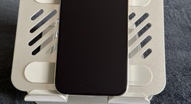 Mint
													Apple iPhone Air - Unlocked, Cloud White, 256 GB, A3260, photo 2 of 3