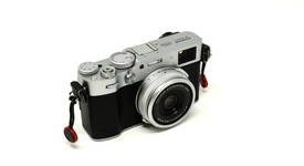 Good
													Fuji X100VI - Silver, photo 3 of 8