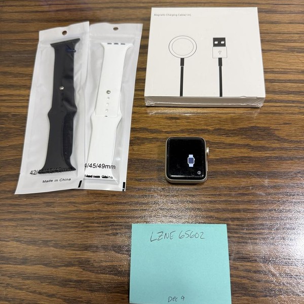 Apple Watch Series 2 42mm - Gold, 8 GB, A1758, Aluminum