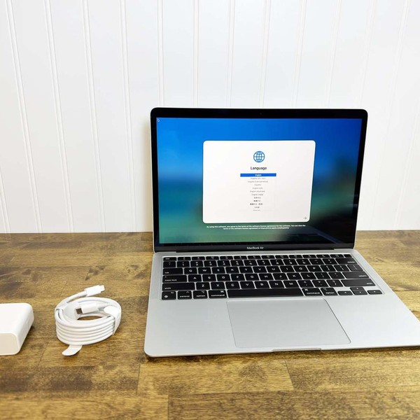 MacBook Air 2020 - 13 inch - 256 GB, Silver, 8 GB, Apple M1