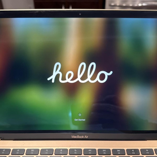 MacBook Air 2020 - 13 inch - 256 GB, Gold, 8 GB, Apple M1