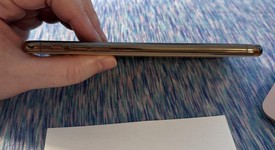 Mint
													Apple iPhone 11 Pro Max - AT&T, Gold, 64 GB, A2161, photo 2 of 10